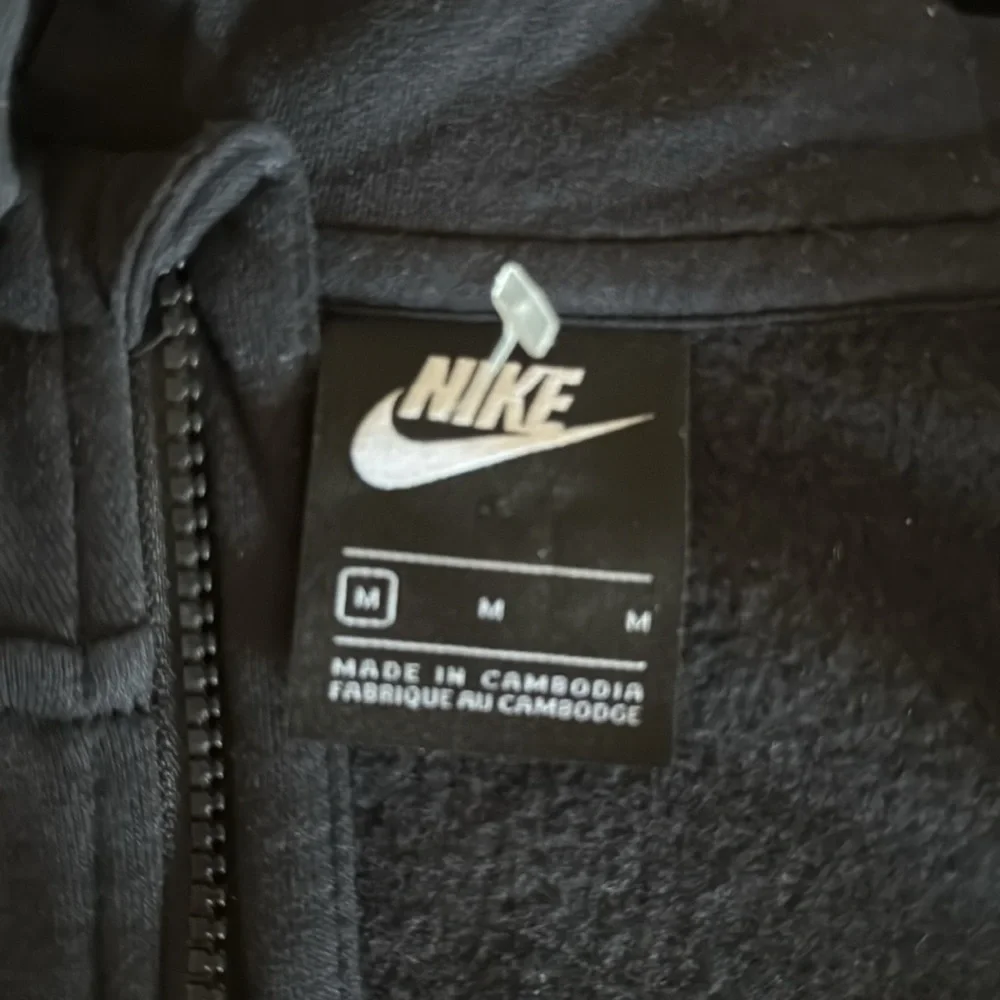 Nike Full Zip with Hoodie black fitted Sweatshirt size Medium
